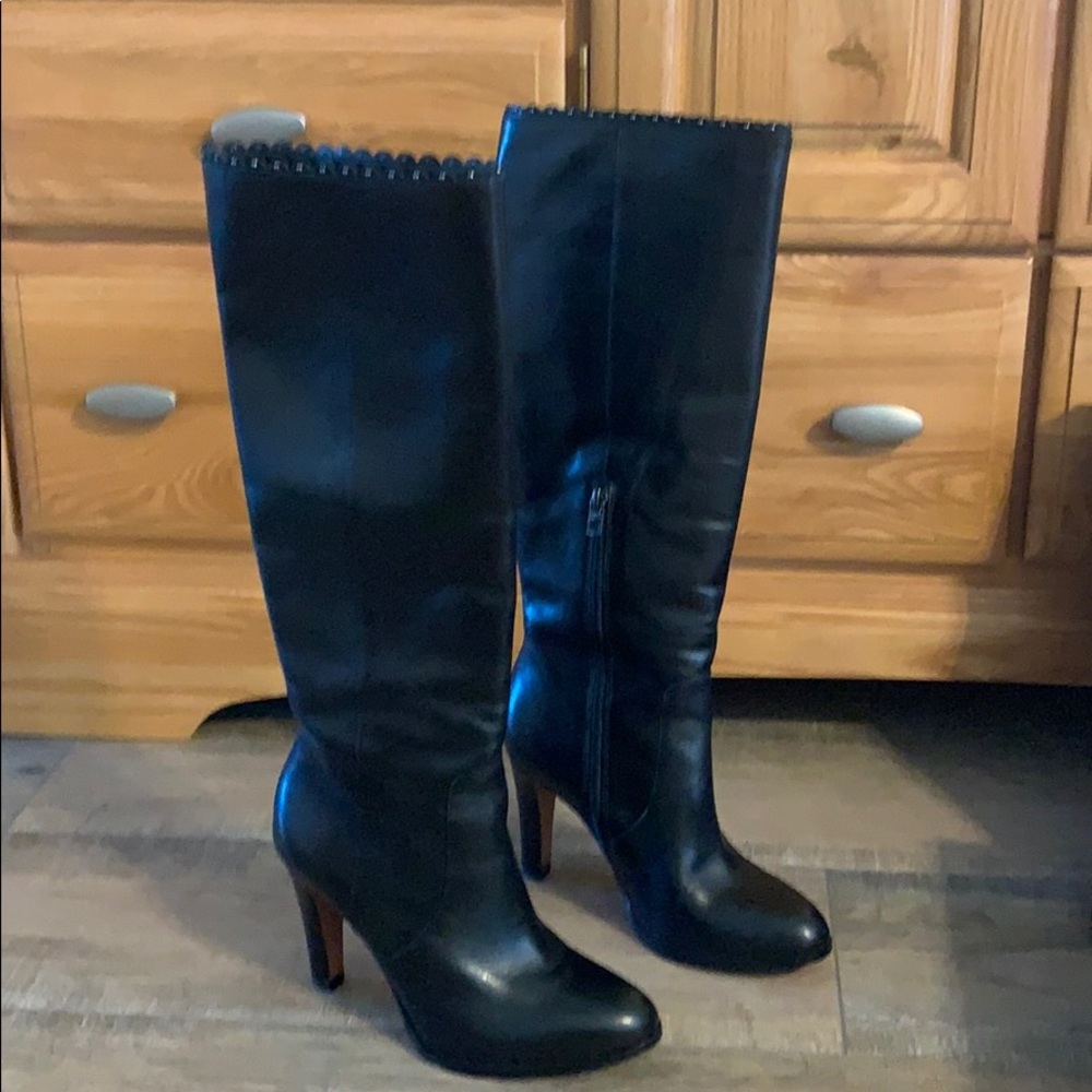 Coach size 8 Jade Soft Shine Calf Black Boot - Picture 3 of 4